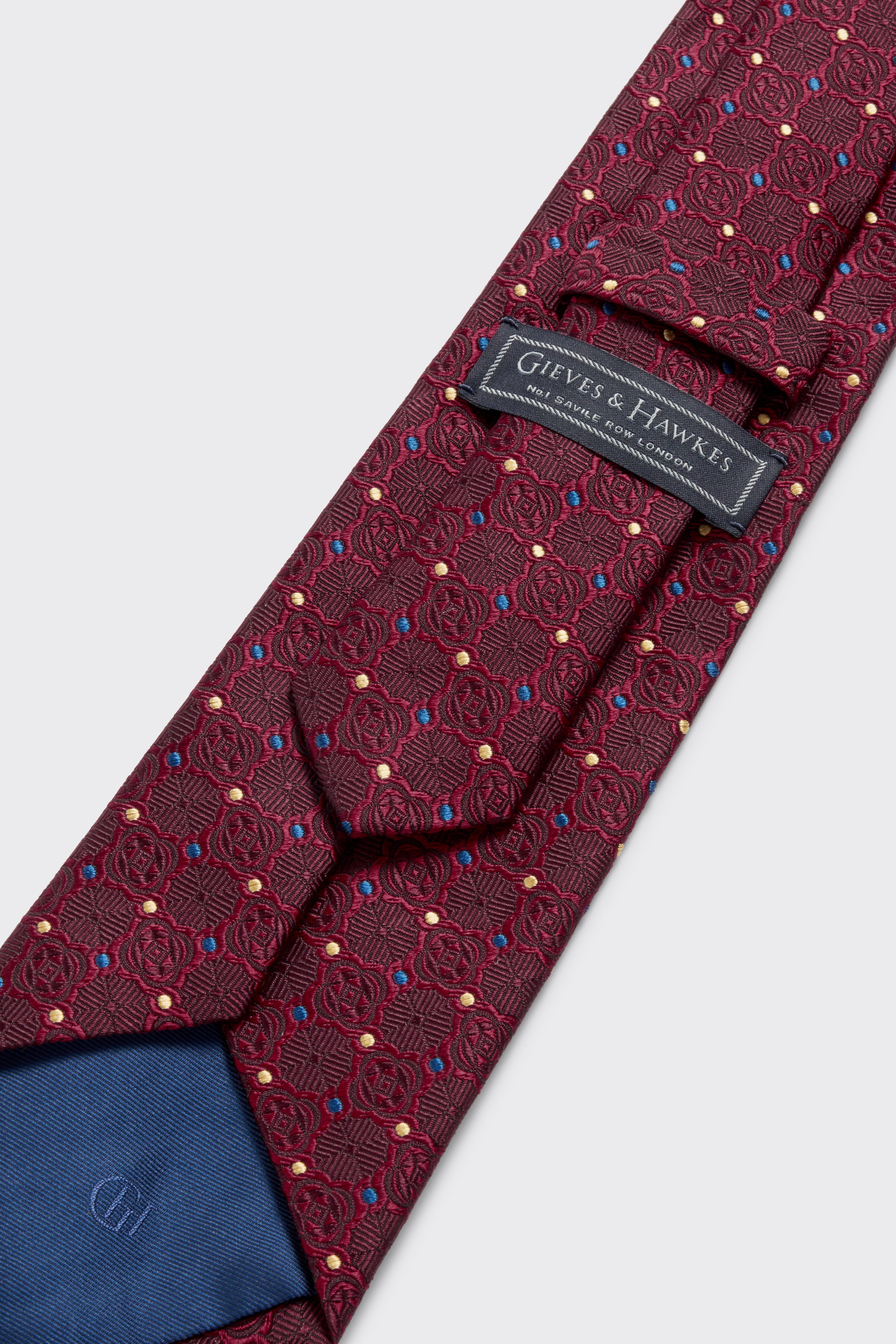 Carberry Jewel Tie