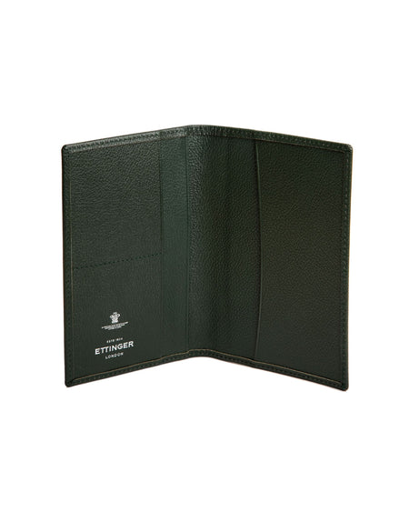 Capra Passport Case Forest - Green