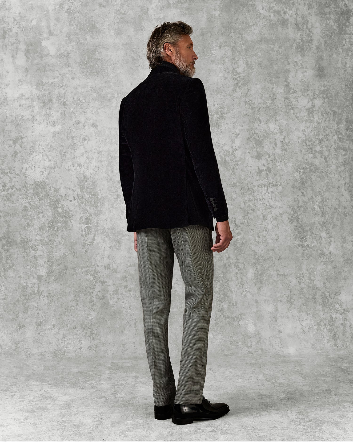 Reynolds Peak Lapel Velvet Dinner Jacket Black