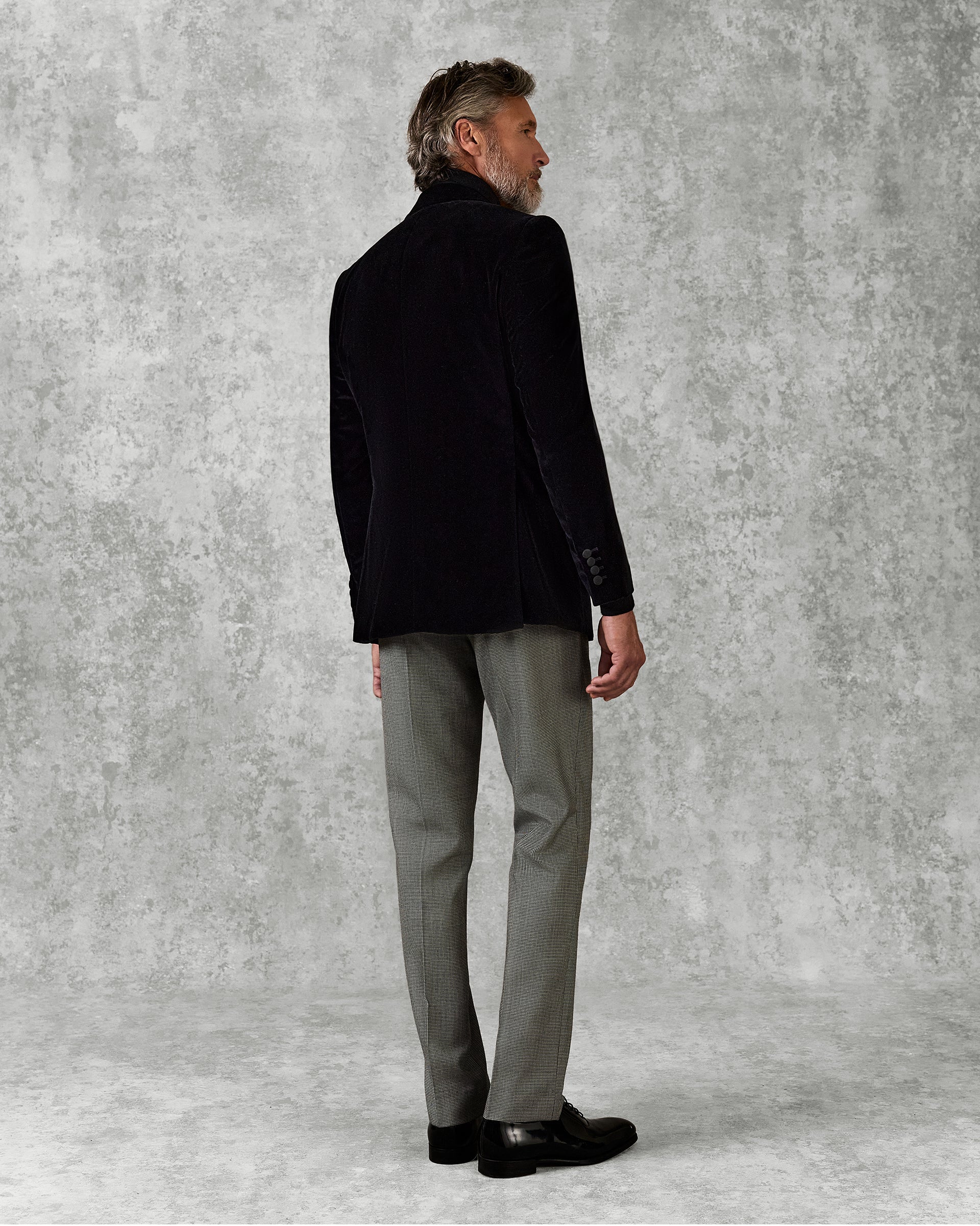 Reynolds Peak Lapel Velvet Dinner Jacket Black