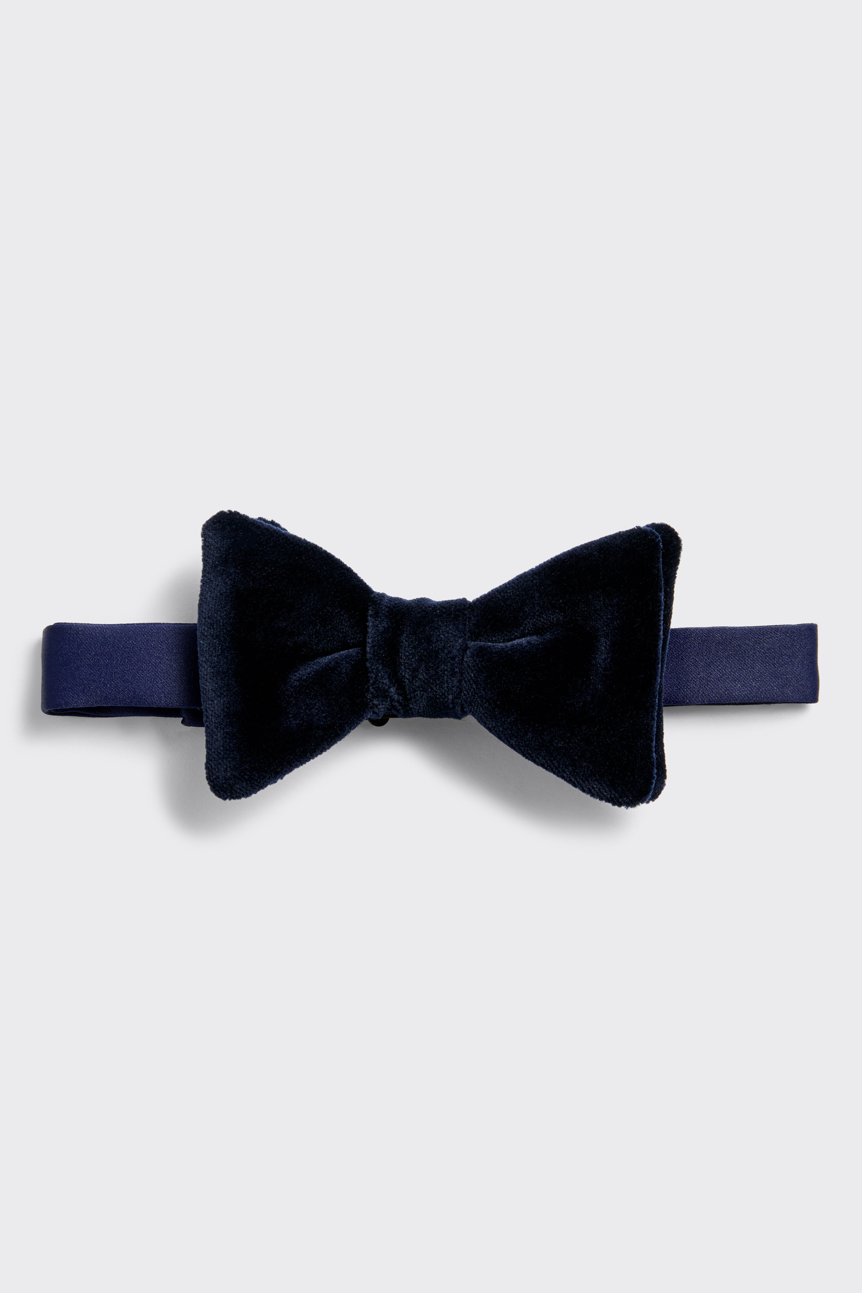 Lathom Pre-Tied Velvet Bow Tie Navy