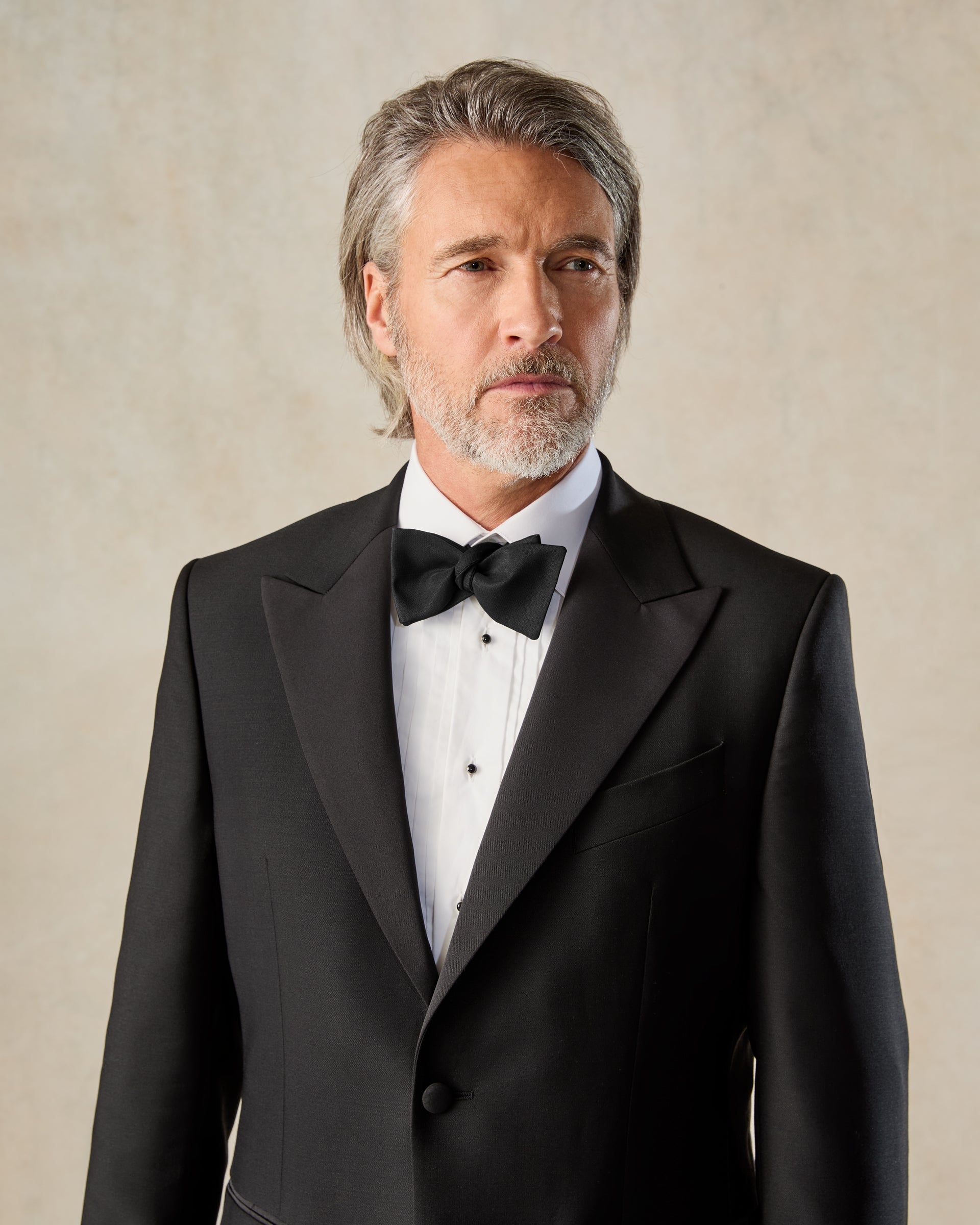 Shelford Wool Mohair Barathea Peak Lapel Dinner Suit Black