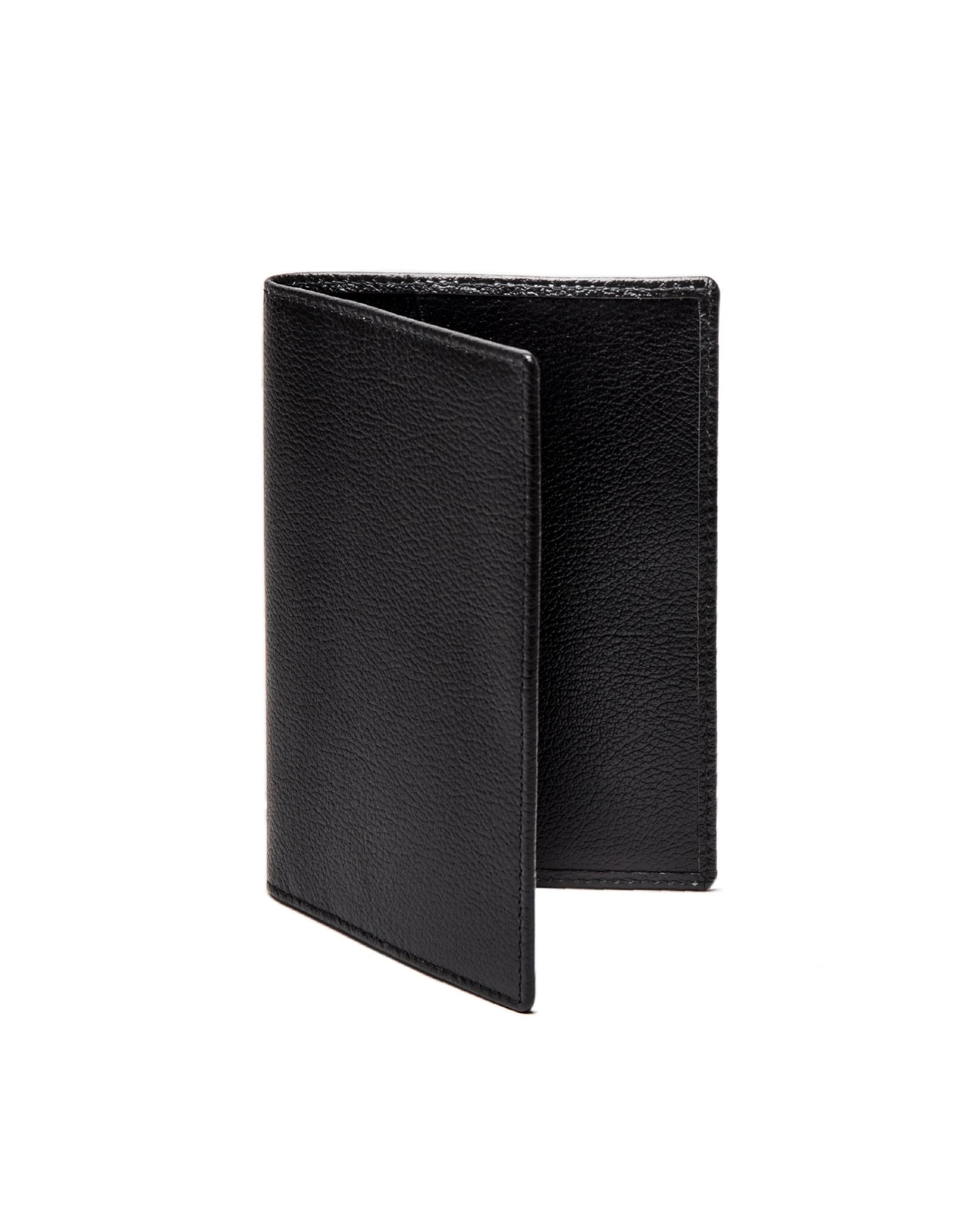 Capra Passport Case Black