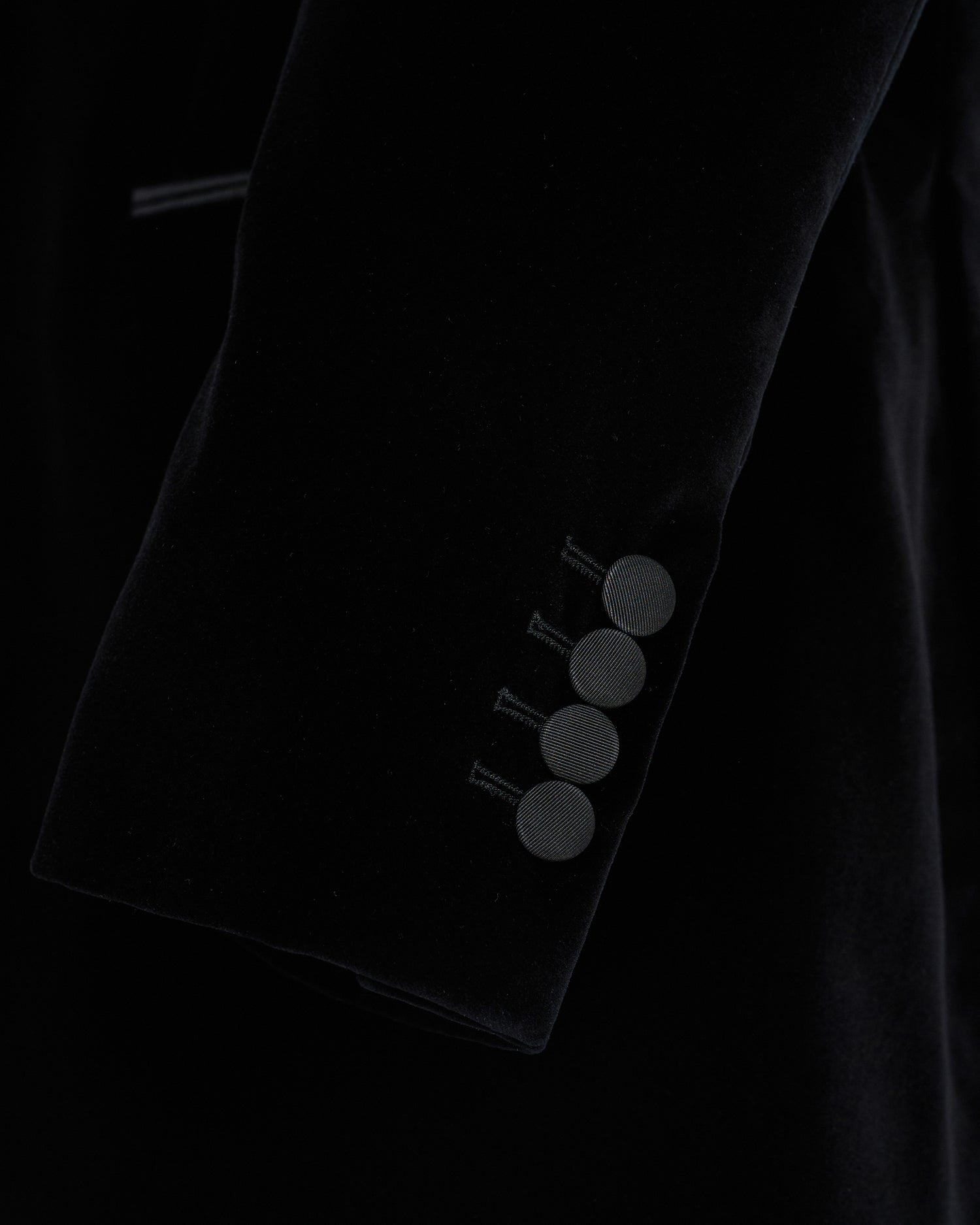 Reynolds Peak Lapel Velvet Dinner Jacket Black