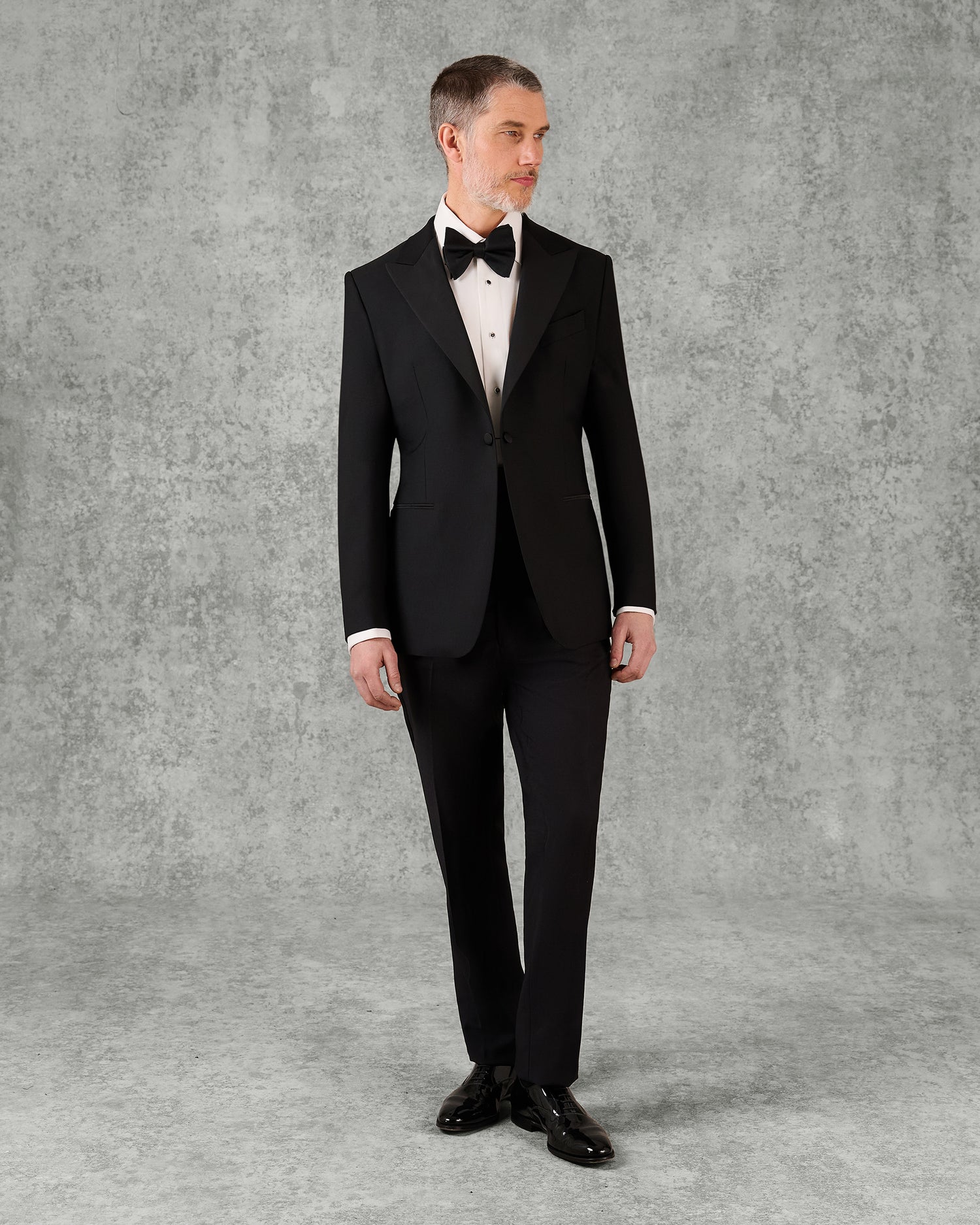 Shelford Wool Mohair Barathea Peak Lapel Dinner Suit Black